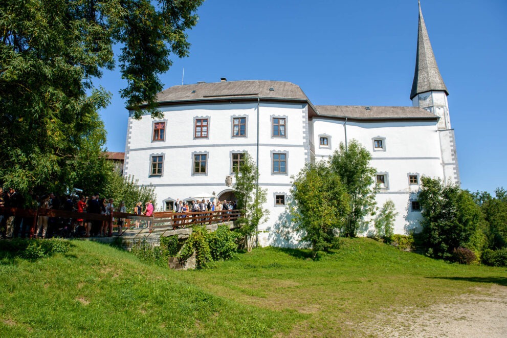 Schloss und Marstall Pertenstein